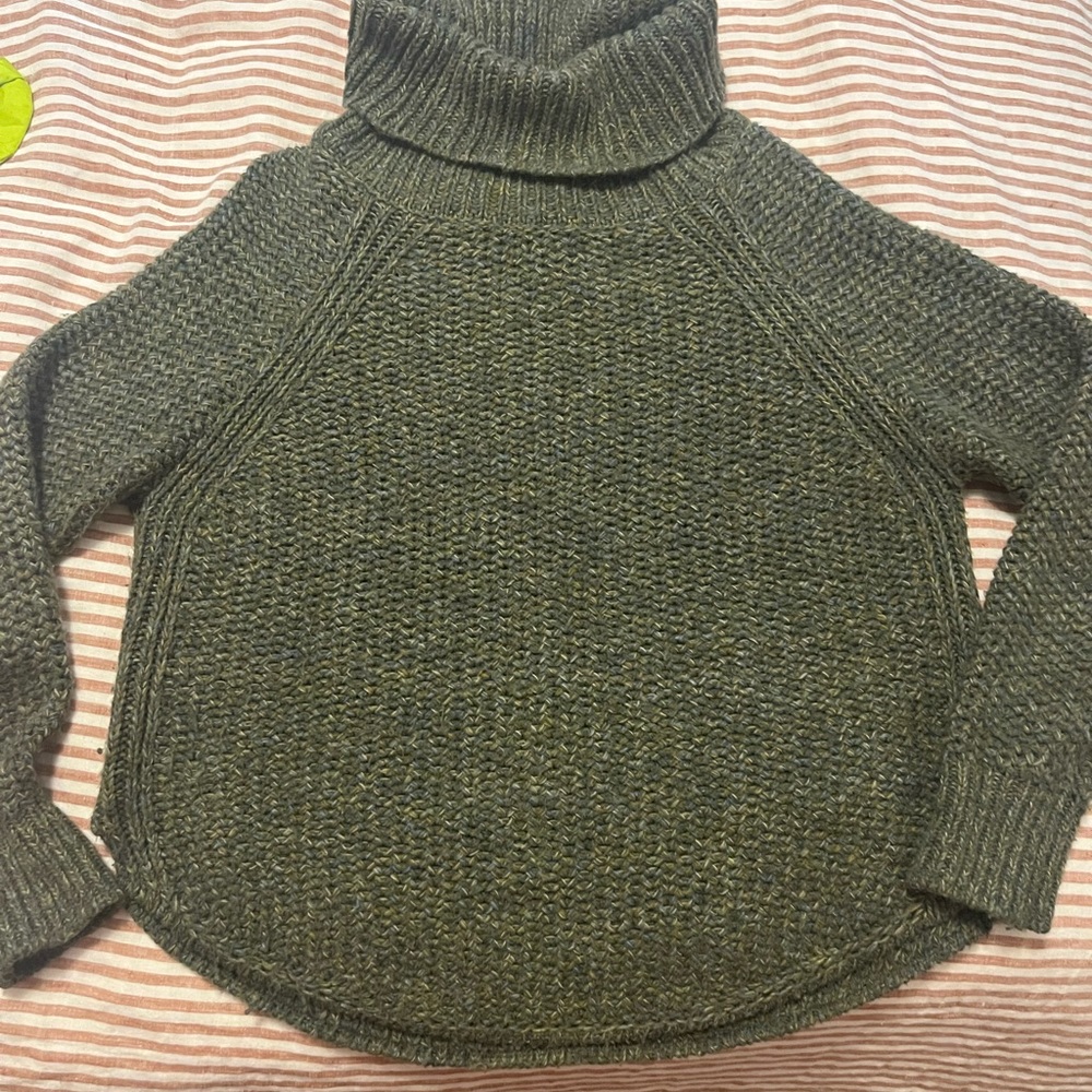 Prana wool medium cropped turtleneck